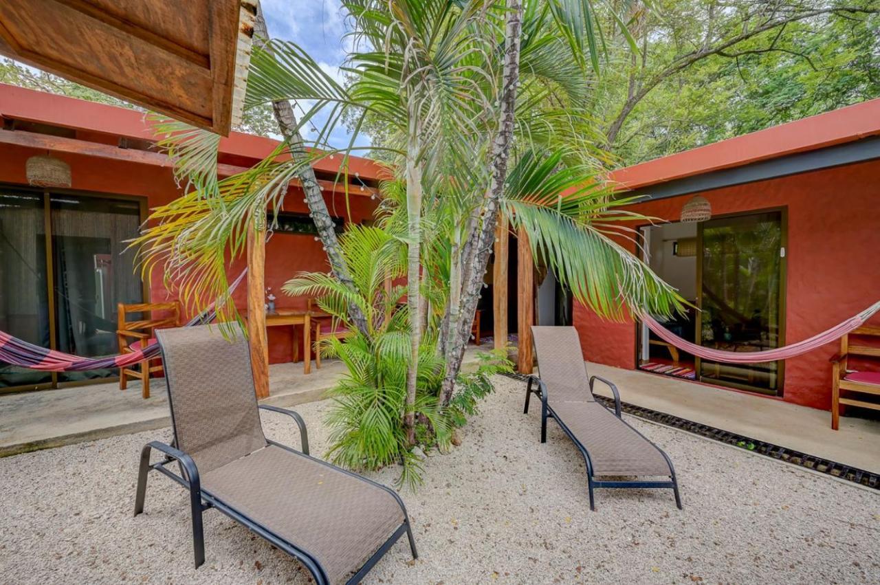 Hotel Mahayana Tamarindo Exterior foto