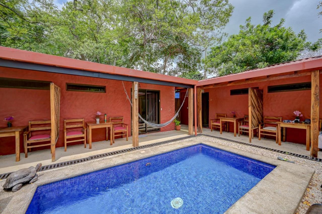 Hotel Mahayana Tamarindo Exterior foto